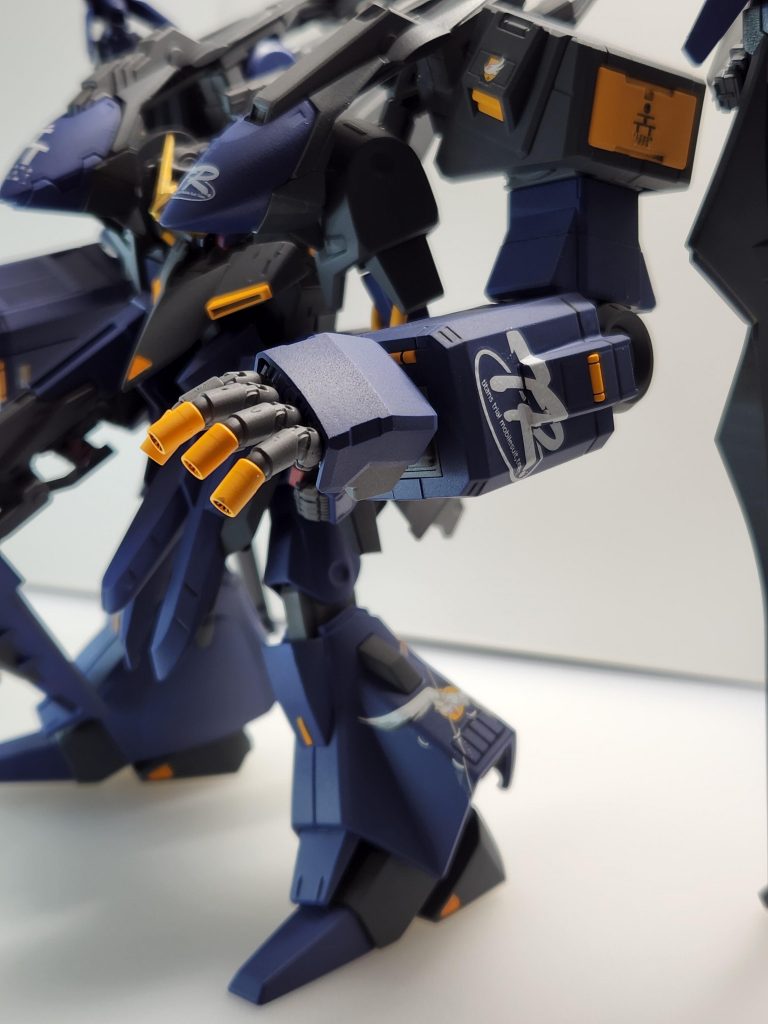 昔と比べると段付きでもデカール貼りやすくなりました