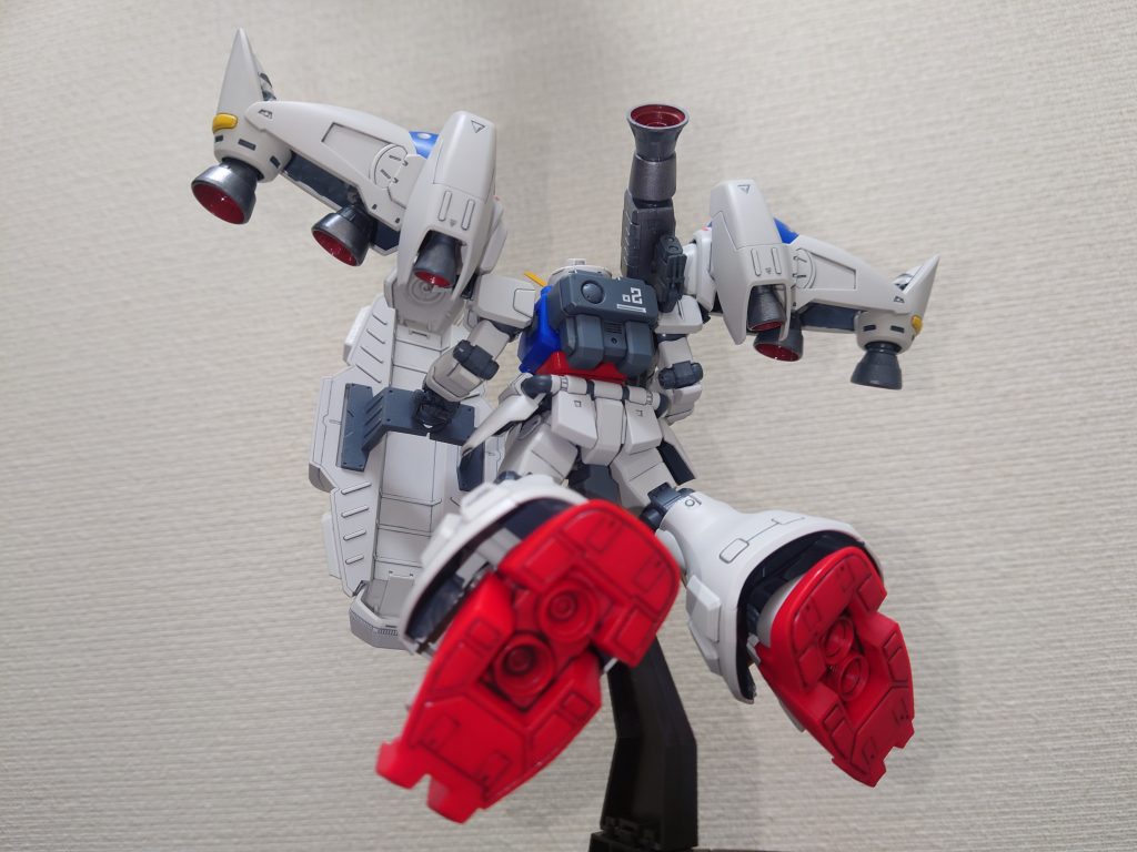 背面から。足裏のディテールもカッコいいです。もうちょっと塗ればよかった(笑)