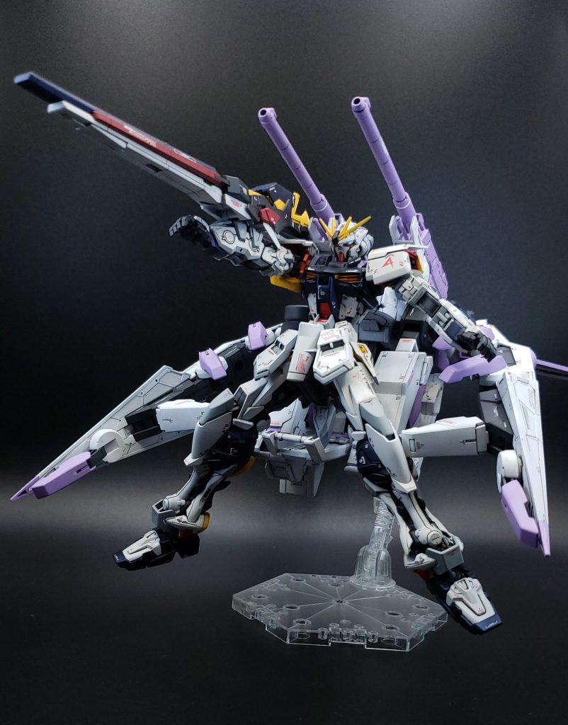 ミーティアの性能をそのままに可能な限りダウンサイジングし、ストライカーパックとしてアストレイに装備!