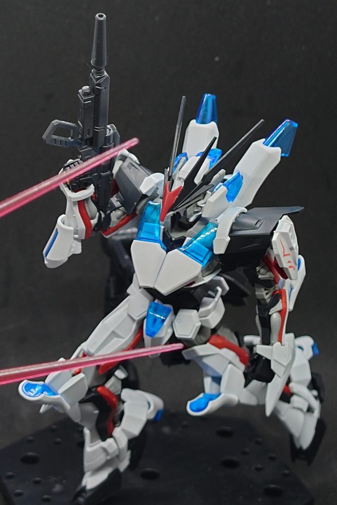 余ってたビームサーベルで敵からのビーム攻撃を表現してみました！最後まで見て頂きありがとうございます！