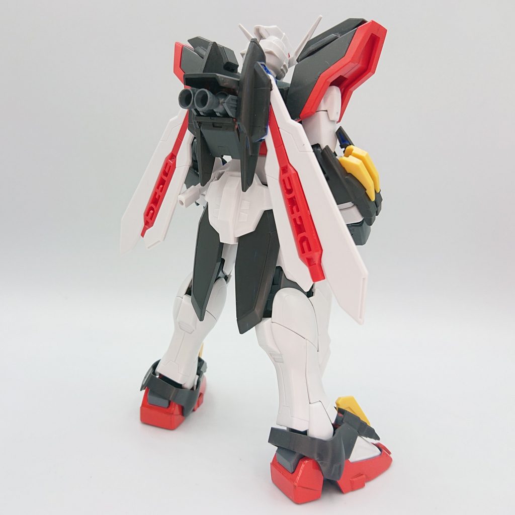 リアビューゴッドガンダムをベースといいつつゴッドガンダムの要素は控え目