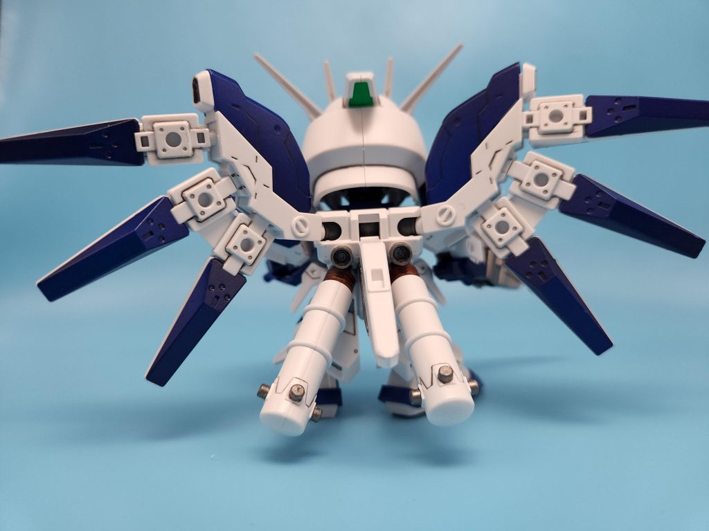 地味なんですけどこの羽ファンネルと二本の管がしんどかった...シタデルで焦らずゆっくりを言い聞かせながらの作業でした。爪楊枝は相変わらず神道具ですね!