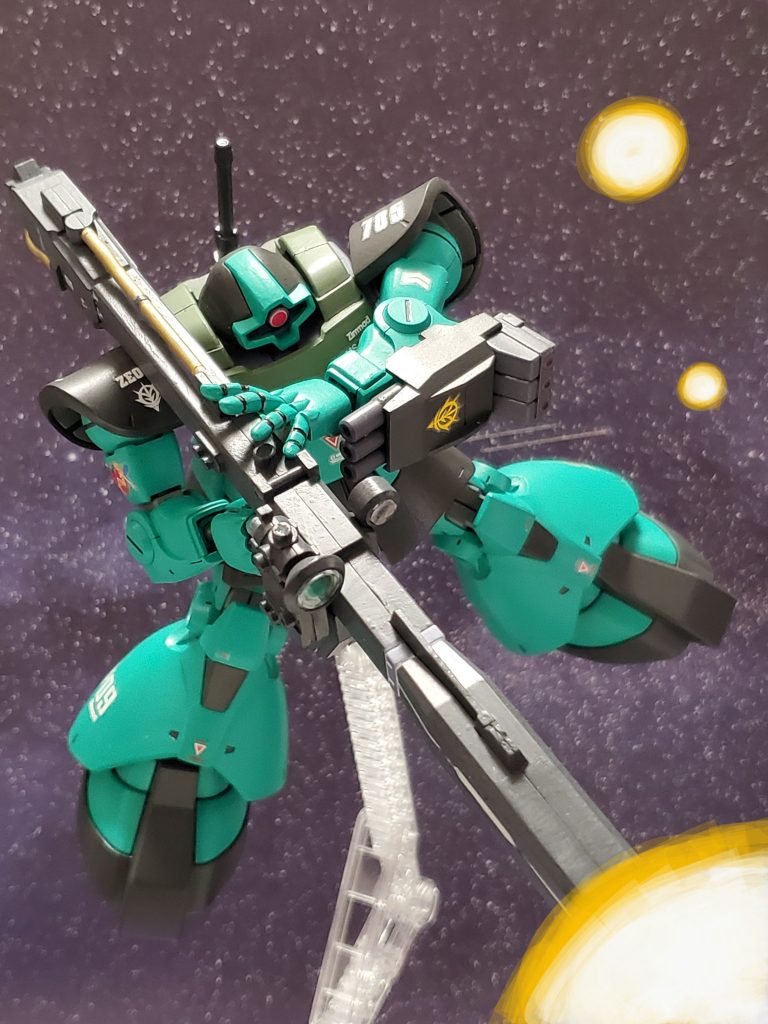 高威力のビームバズーカを放ち連邦MS部隊を足止め❕しかし激戦の中、突破するエースらしきジムタイプが１機💦