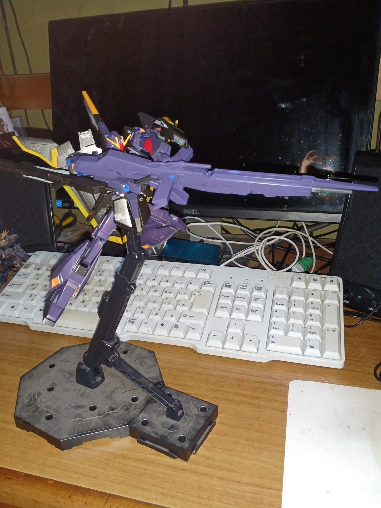 メガランチャー射撃ポーズ