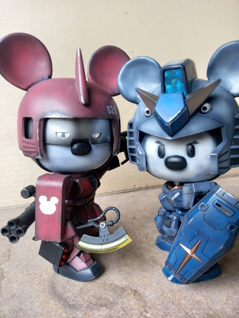 Mickey  zaku and gundam