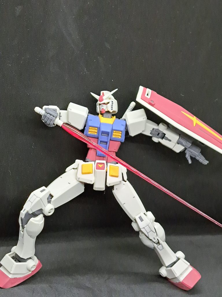 ブレードアンテナはヤスリで削り込んで鋭くしました。