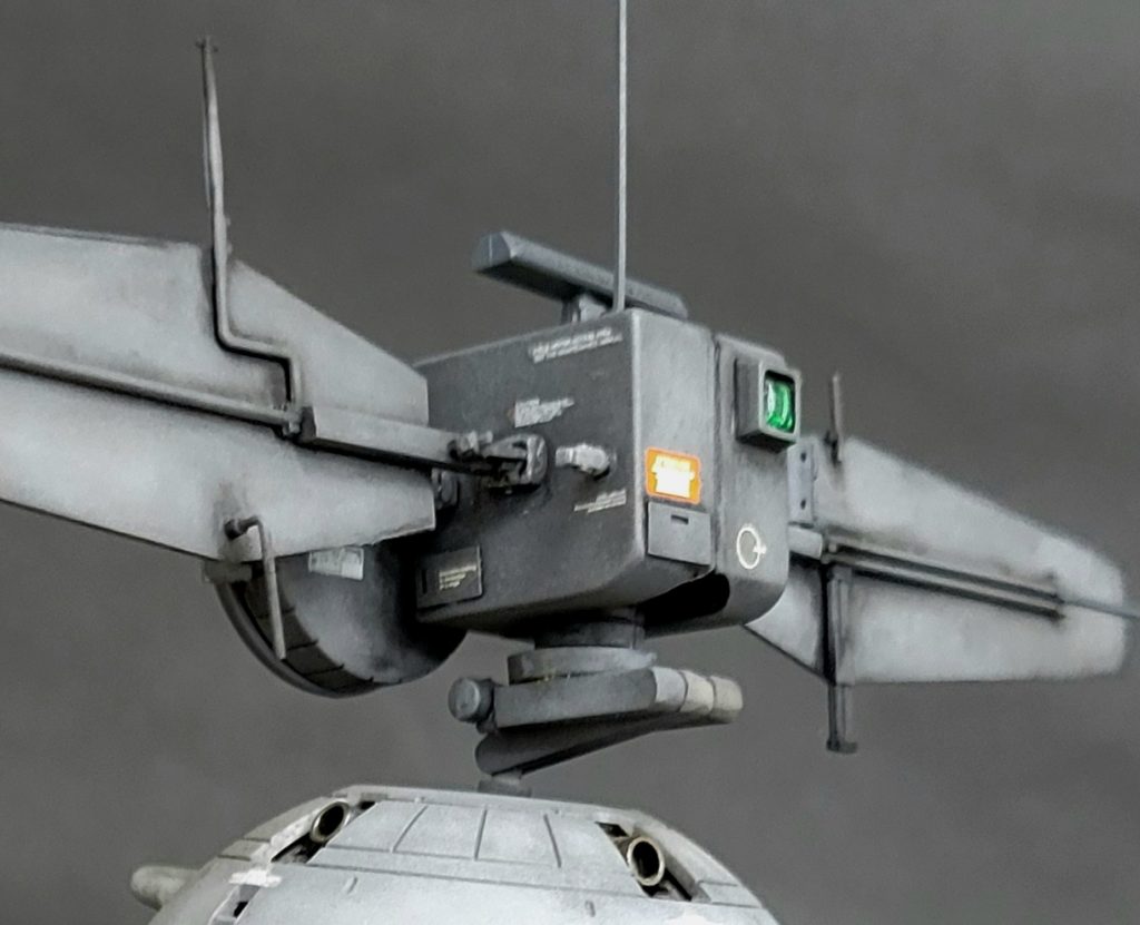 デカールも多数使用。