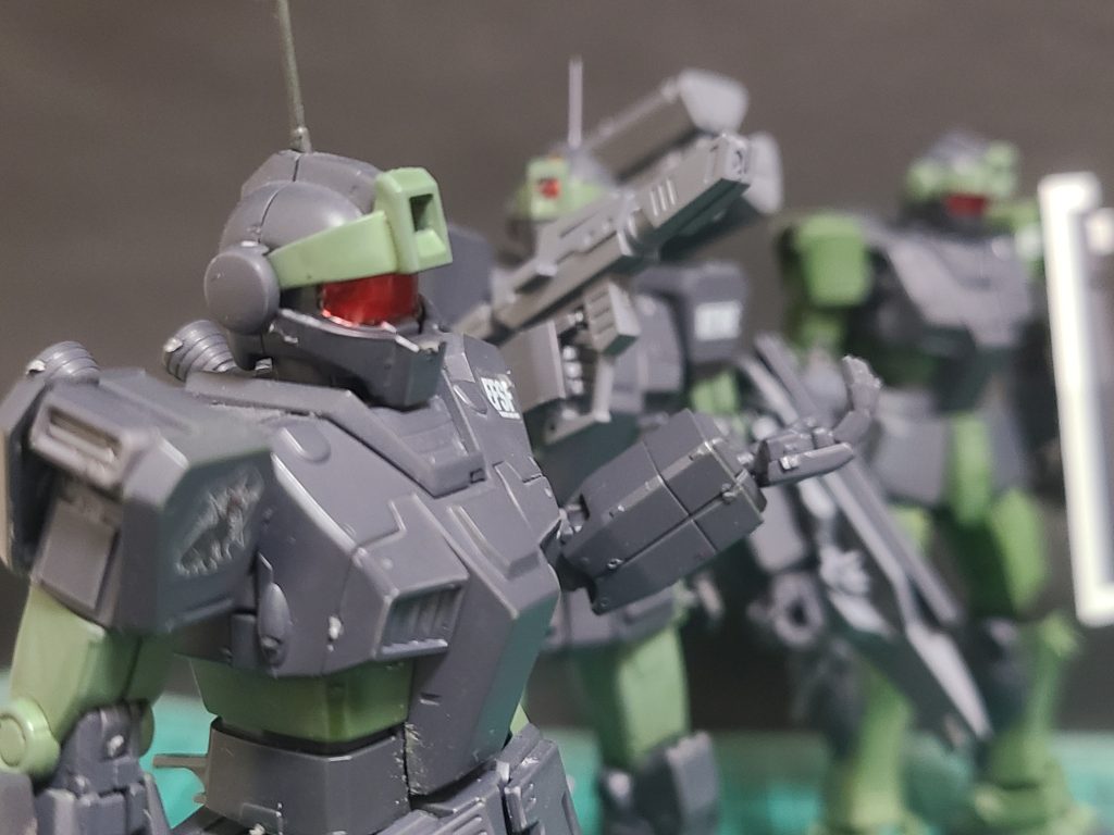 ハウンドγ「あーうんうん」δ&β「……」ジオン兵「俺の仲間を…仲間を