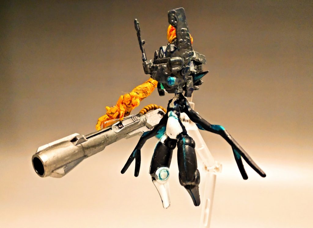 ガザDお兄ちゃんのナックルバスターを拝借。いちおう仮面（影の結晶石）の瞳、モノアイはガザシリーズ規格のだから、この子はガザなのですね。ウン。、、、ええ、ガザファミリー繁栄のため殖やす、いつもの癖ですの。誹ってくださってもけっこうけだらけ猫灰だらけですわ。。、(・_・;)(・・;)(・・;)