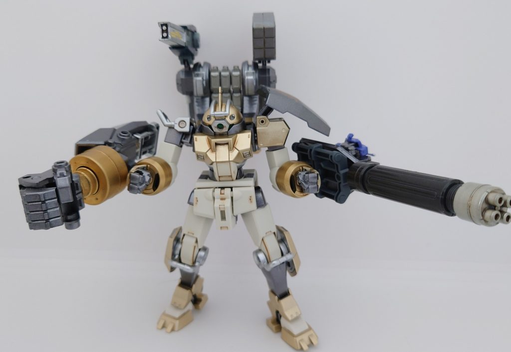 近接戦闘仕様と言いつつ全距離対応の隙がないチュチュ先輩専用機でした。