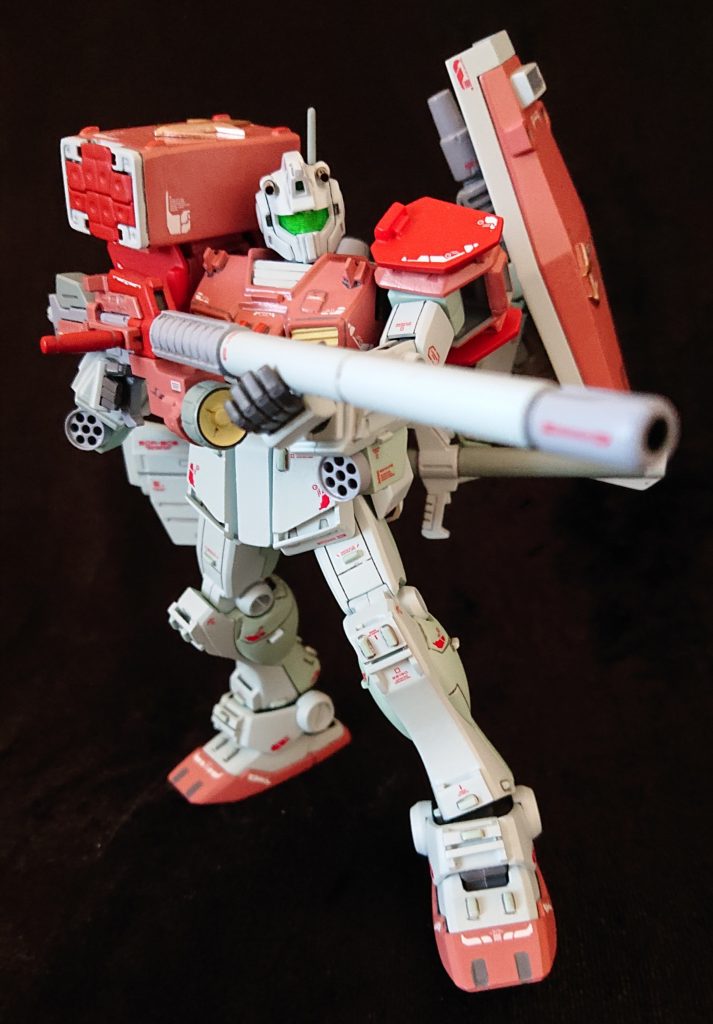 腕にガトリングガン