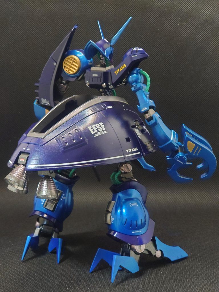 配色は、ある意味自由にやっています。デカールはかなり遊びました♪