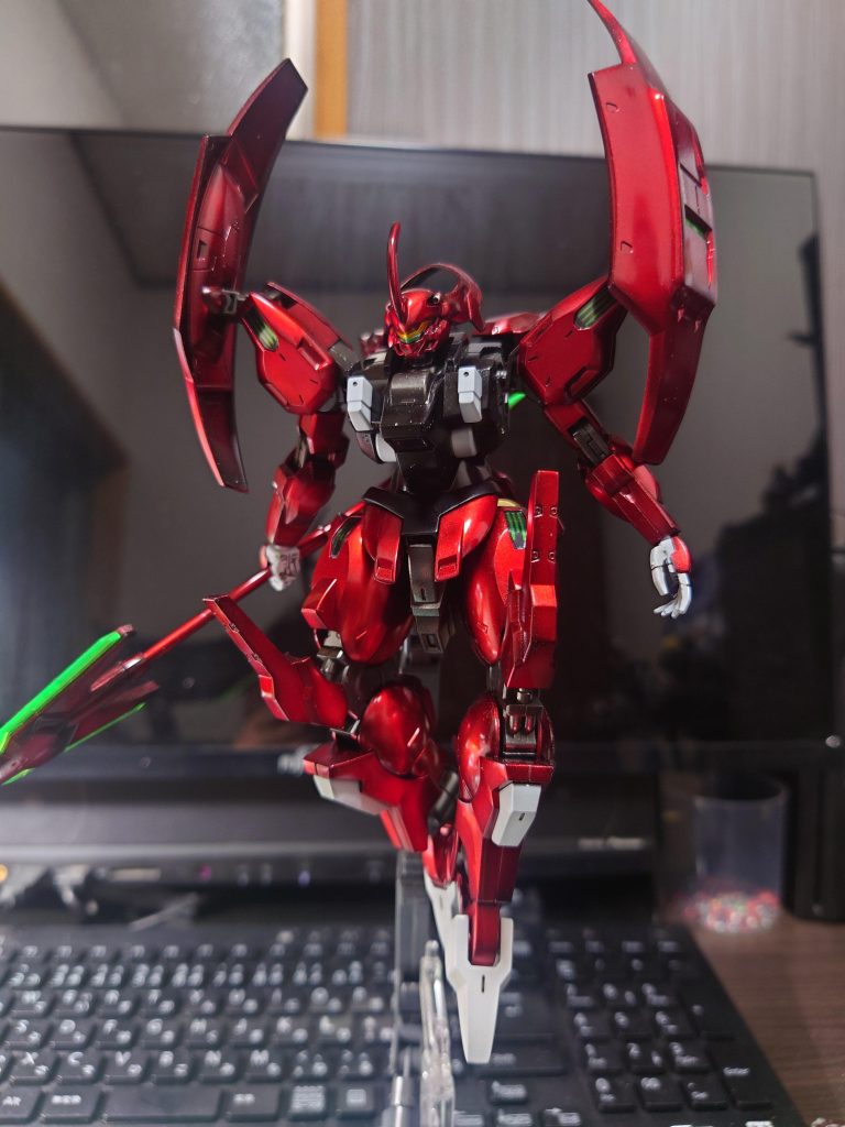 キャンディ塗装にチャレンジしましたが、中のグラデーションをもっとキツめでやっても良かったかなと思いますね😅それにしてもかっこいいプロポーです😆