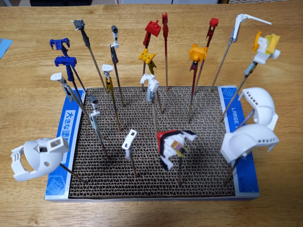 塗り分けは、パーツ分割がある程度されていたのでやりやすかった印象💕