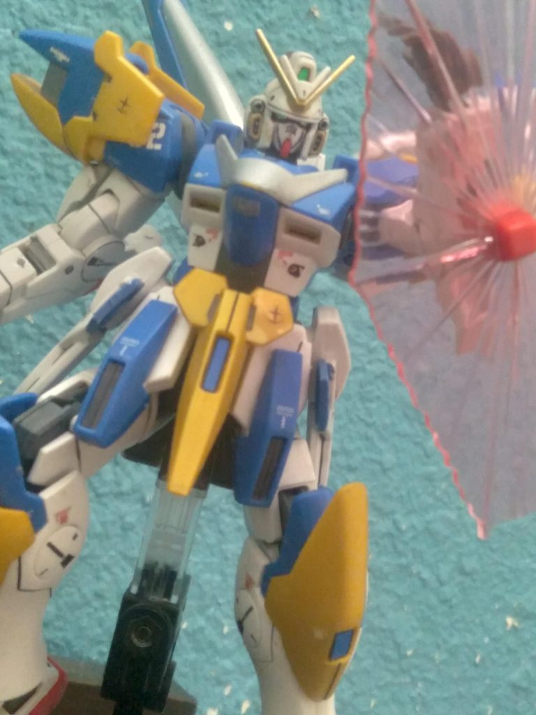 I planned to paint all the gold parts to silver but ran out 😄