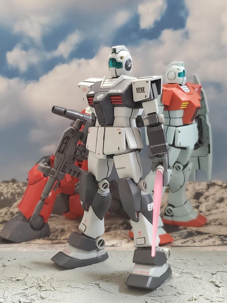 オデッサ作戦は連邦軍の勝利❗この勝利により地球の勢力図は連邦軍に傾き主戦場は地球から宇宙へ移っていく…✨この後、デリス・ハノーバー少尉はジム2号機と共に宇宙に上がり一年戦争を戦い抜き、撃墜数32機連邦軍第8位の戦果を挙げたのであった……以上ジム2号機の活躍を描いた妄想イメージでした~😊🎶