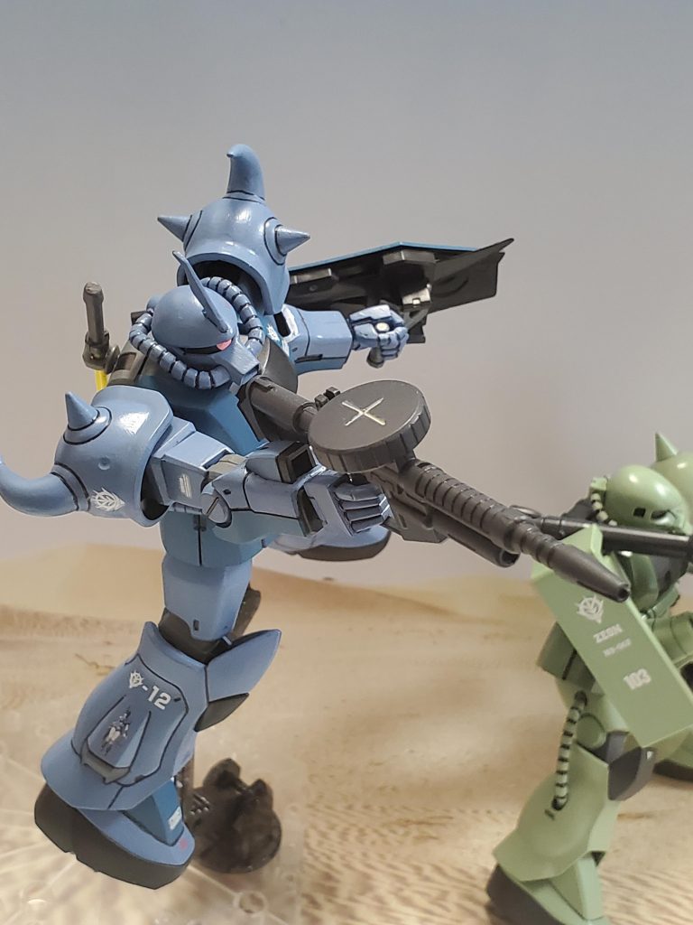 ジオン軍急襲部隊はヨーロッパ方面で恐れられている第29機甲部隊のブリッツ中隊😱❗駆けつけた特務部隊を素早く察知し迎撃してくるグフ❕