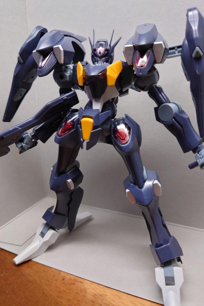 ガンダムファラクト–2枚目/制作者：やっさん山菜