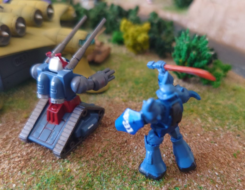 「強襲機を頼む!」ガンタンクvsグフ