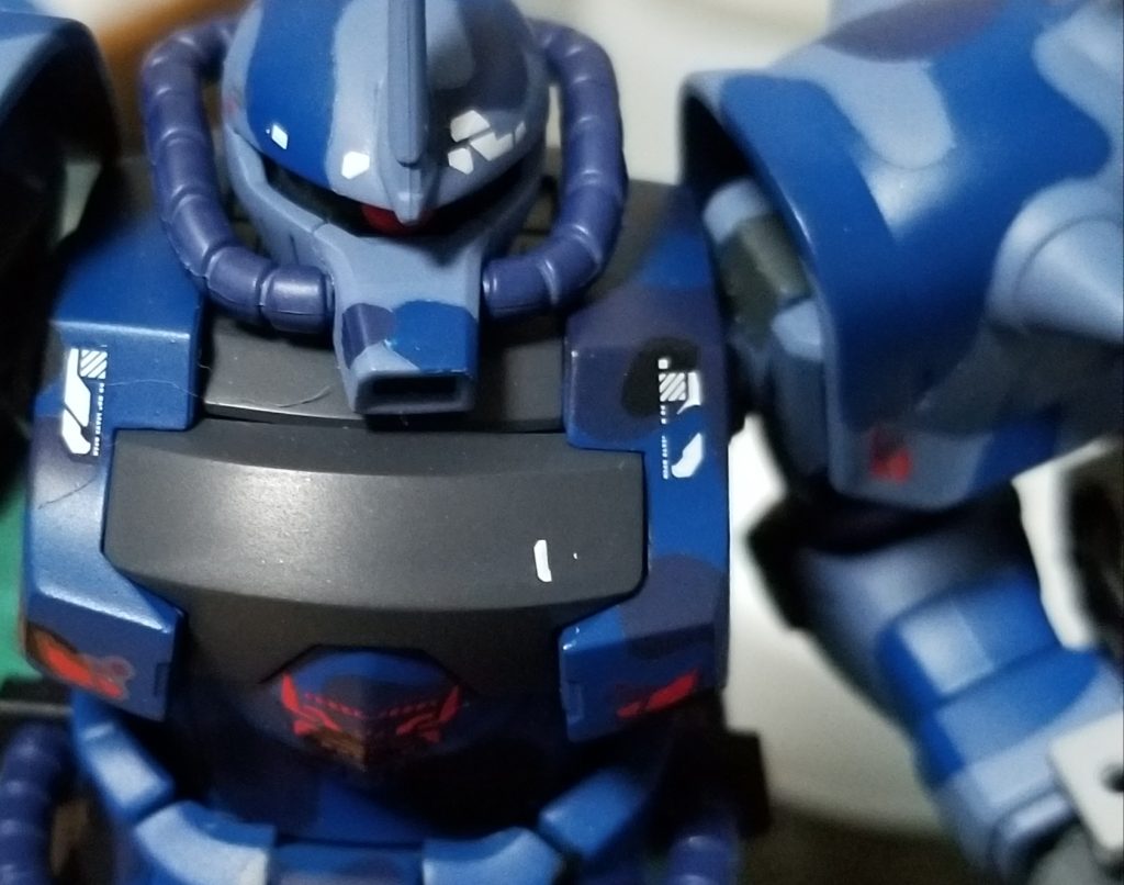 ア◯タのデカールをアサッテのデカールにしたところ、一部剥げ落ちるアクシデント😢