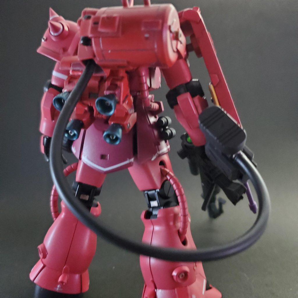 RGザクのデカールでだいぶ引き締まりました。