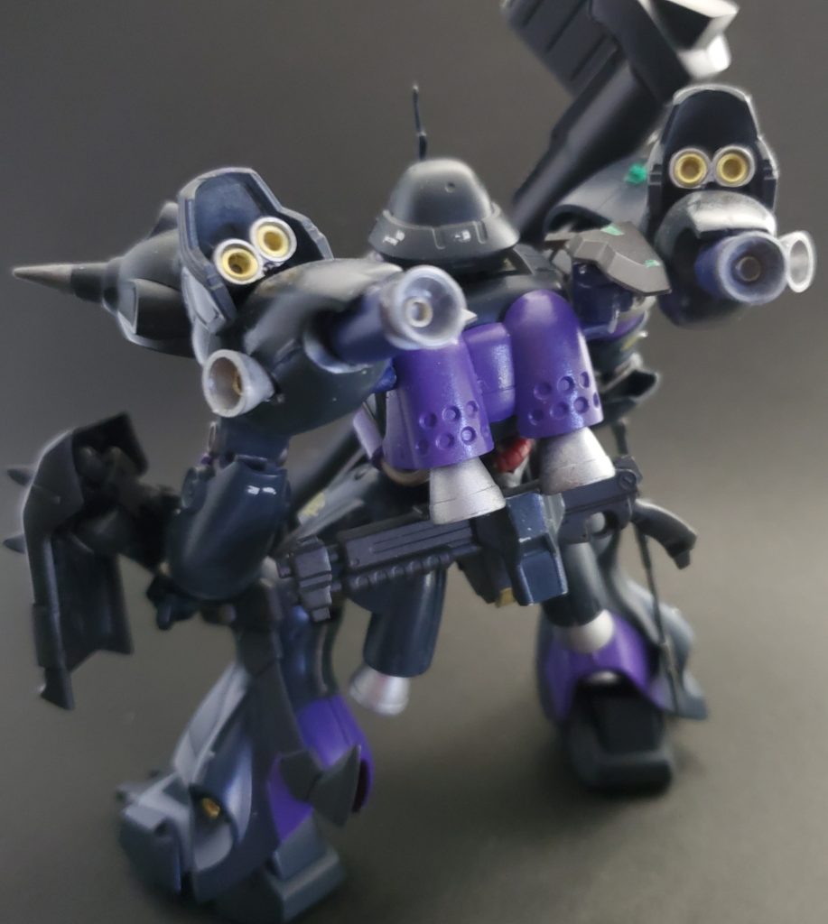 頭部分は30MMのポルタノヴァを加工しました。パイルバンカーもジャンクパーツで加工しました。