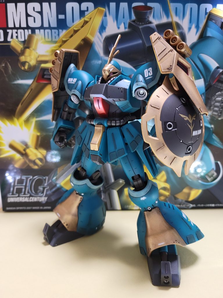 JAGD DOGAはニュータイプ専用っぽい特別な機体?なので、プラ板張り付けをメインにして、いつもと違う雰囲気で作成してみました。いかがでしょうか?