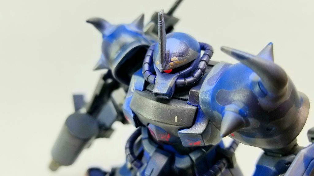 デカール、汚しも行いグフカスタム重武装これにて、完成🎉✨😆✨🎊