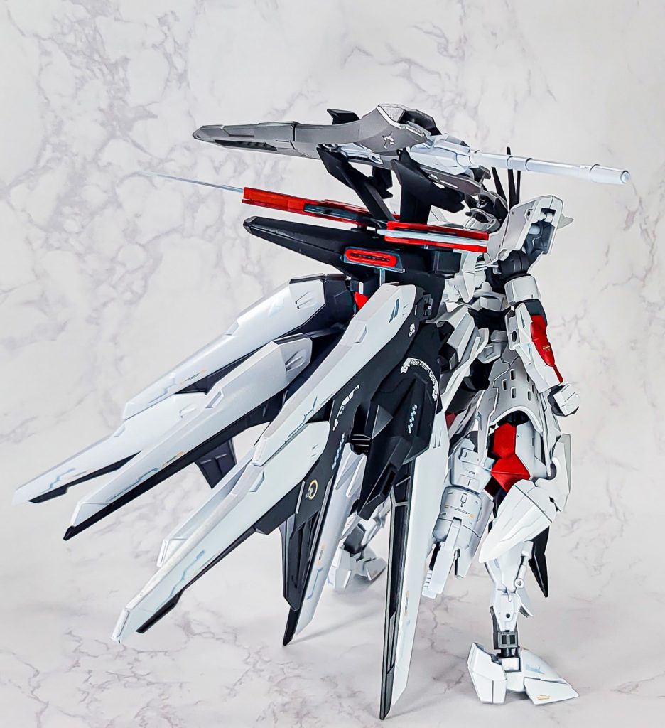 背面パーフェクトストライクフリーダムのバックパックをつけることで前後のボリュームがでていい感じなんじゃないかなぁと!!!!!!!!!!!!!!!!!!!!!