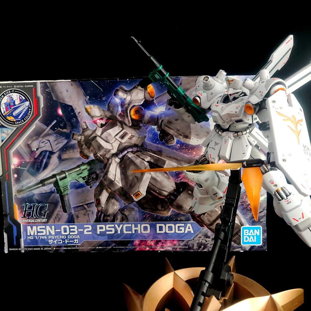 作る度に色々ポーズ決めたいなぁーと思うのですが塗装剥がれが怖くていつも出来ません(TT)閲覧ありがとうございました(^^)