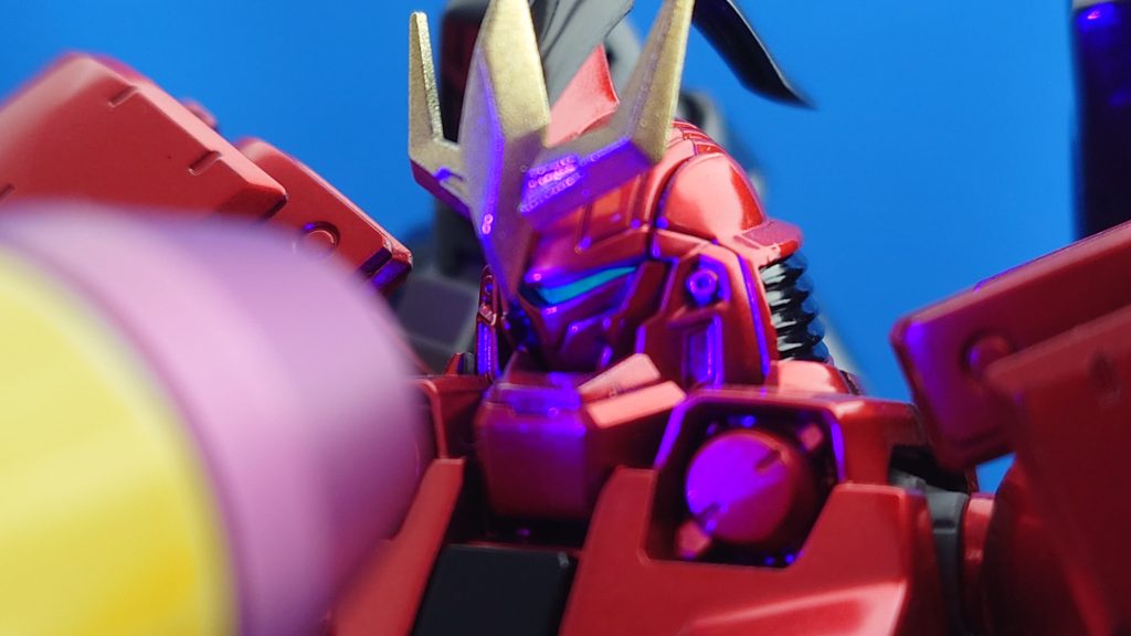 分かりにくいですが、ブラックライトで僅かに光ります。