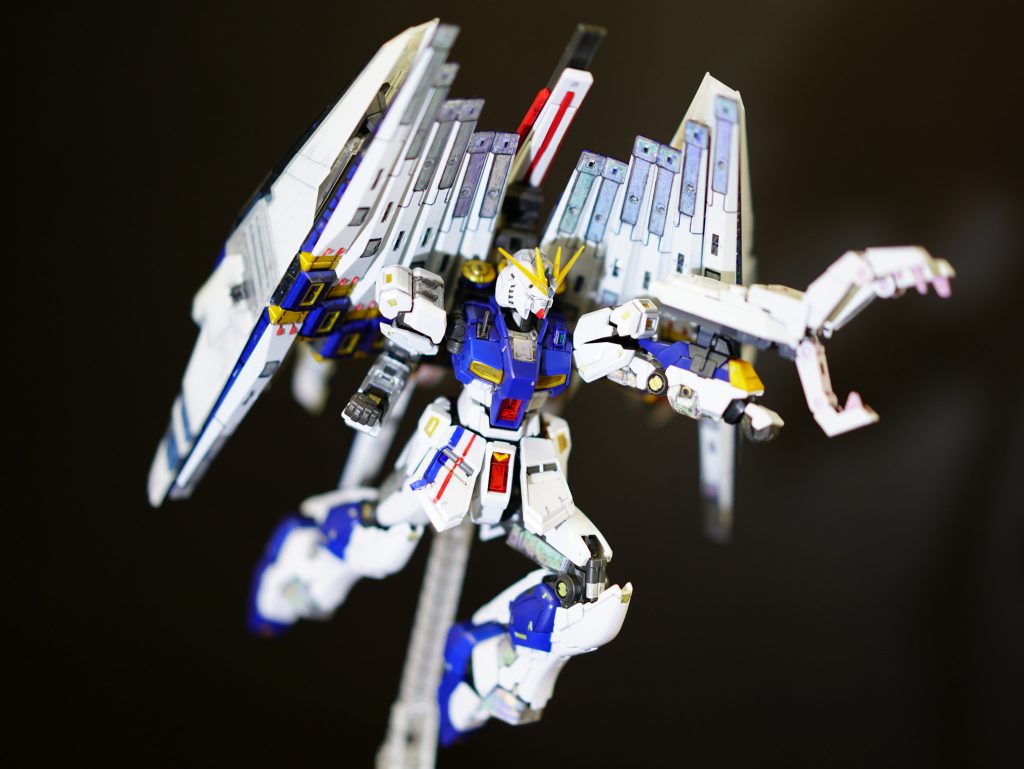 VNシールドは、シールド機能をアームドアーマーDEにて確保出来る為、構造を見直しアームドアーマーVNに改良された