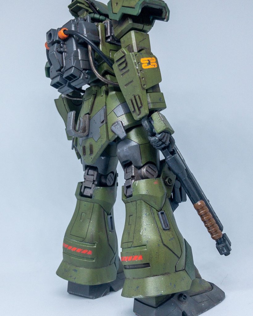 ショットガンの塗り分けは実銃を参考にしてみました。ミリタリー感のある本体カラーにしたので、結構合っていると思います。