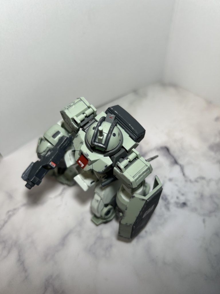 頭の穴はマイナスモールド貼り付け