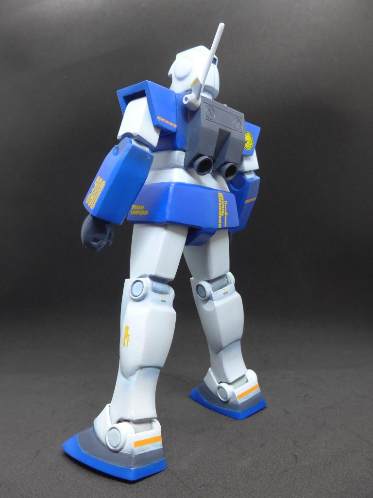 ビームサーベルの部分は強化型アンテナに変えています。