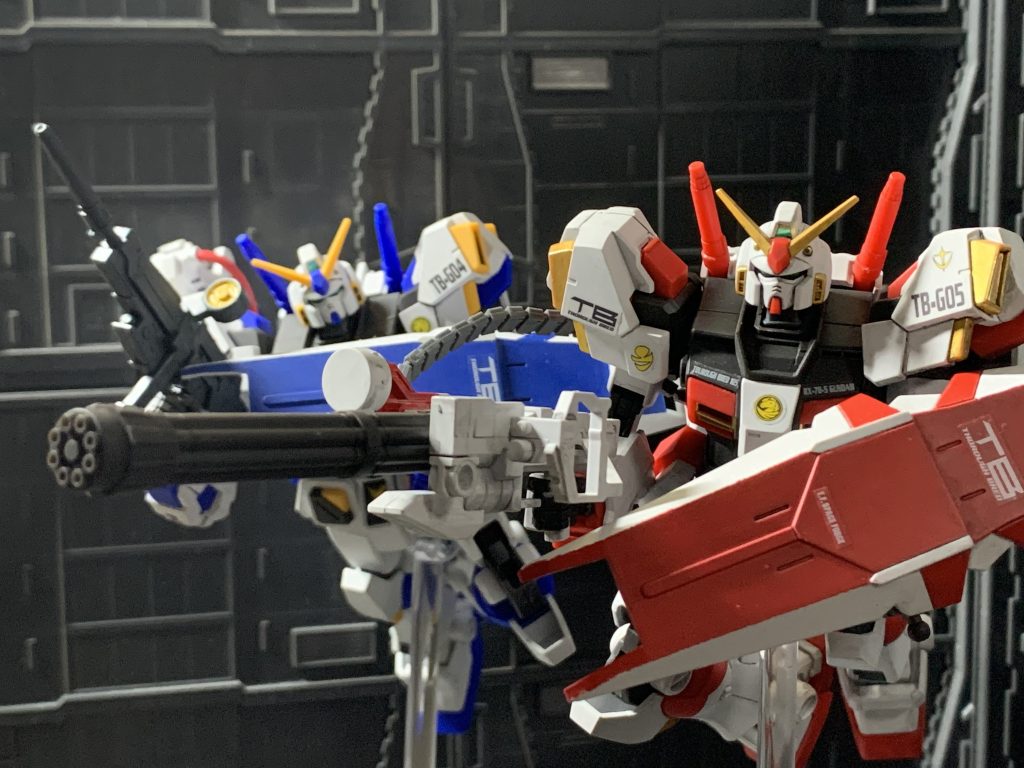 以前製作した4号機と。