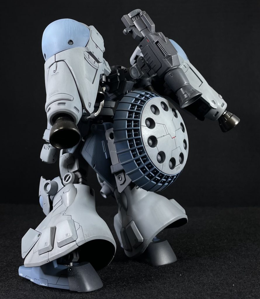 ◎背部⚪︎サイサリスからの制作・サイサリスの胴フレームを芯に、主に 余剰パーツから 制作・サイドアーマーに繋がるケーブルは、可動の妨げにならないよう 差し込み式・サイサリスの肩部 02 ディテールは 流石にオミット・サイサリスの肩にあたる箇所にバーニアを追加*バントア設定では、本機 バックパックの機構を 胴体部に移行した物が サイサリス