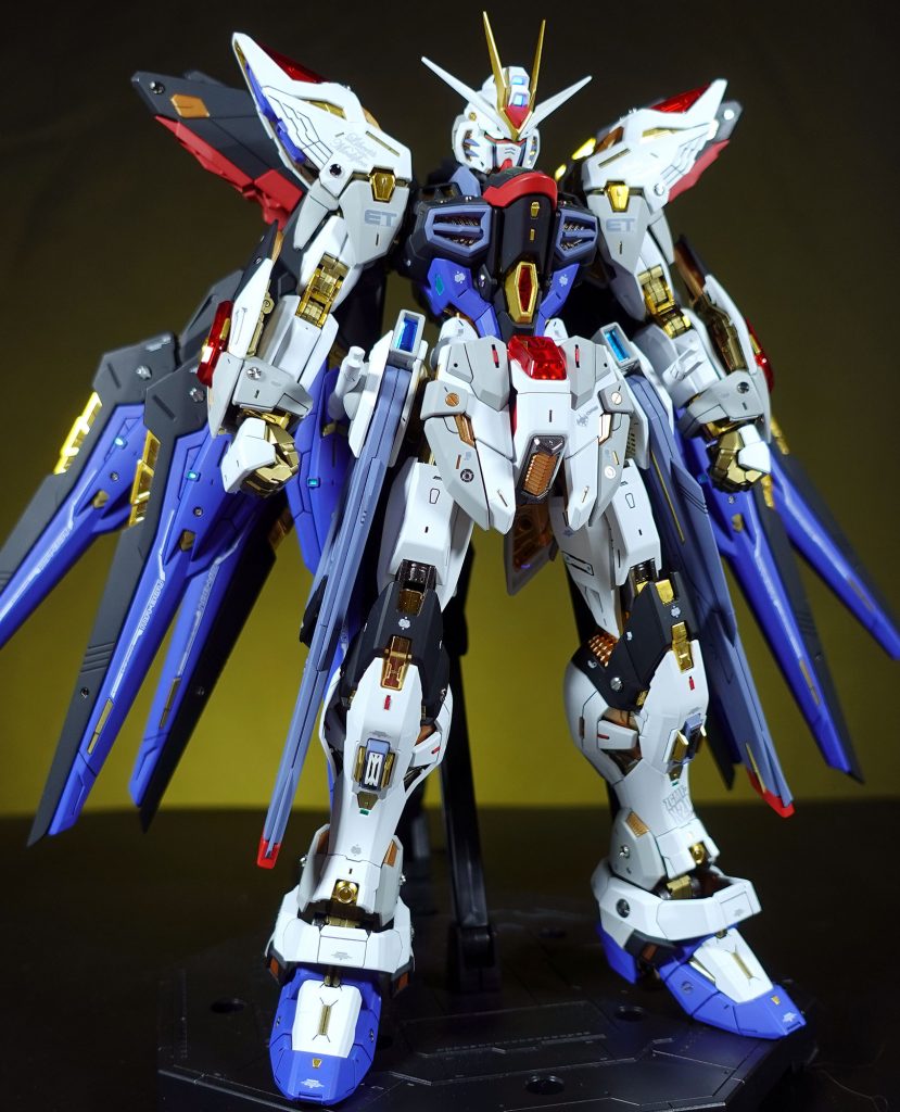 MGEXストライクフリーダム–2枚目/制作者：ぼうのガンプラCh.