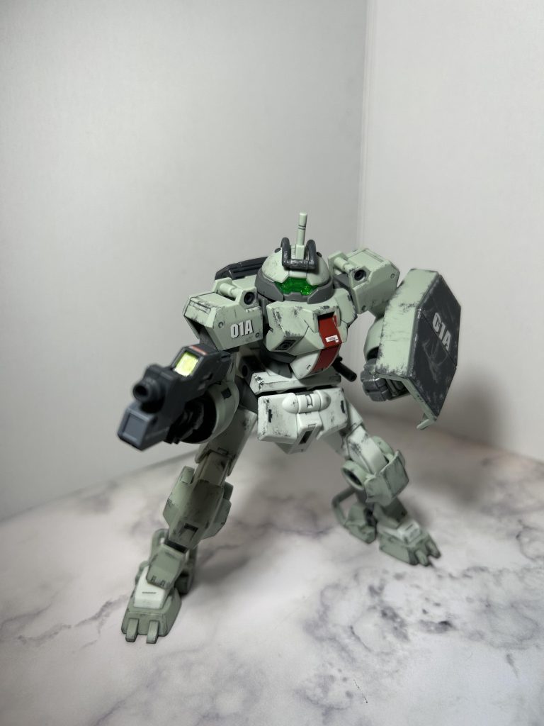 センサーはガンダムマーカーメッキシルバーの上にエナメルクリアグリーン　頭の中はメッキシルバーだけ