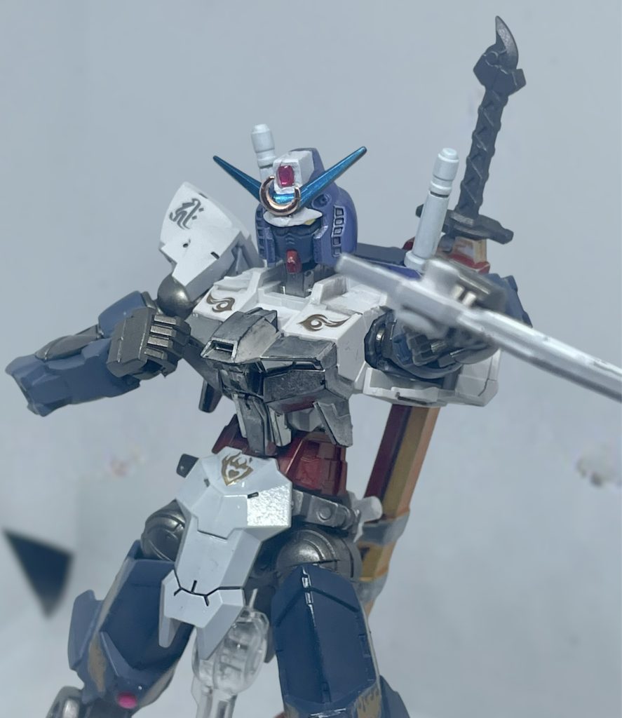 漫画「Gの影忍」ぽいと言われればそれまでですが、額には忍者部隊月光のトレードマークの三日月を装着しております。