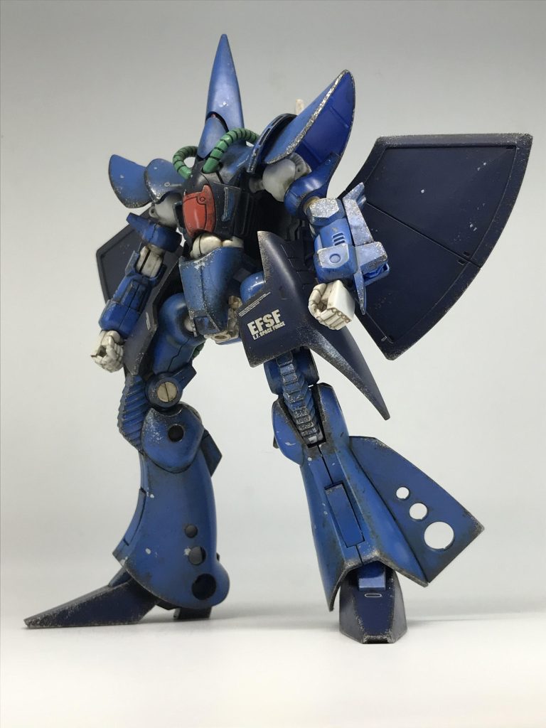 汚しの工程は、①焼鉄色のスポンジチッピング②リアルタッチマーカーブラウン1でホワイト部分だけ陰影付け③シルバーで爪楊枝やスポンジを使い少しだけハゲ表現いつものお手抜き簡単ウェザリング…