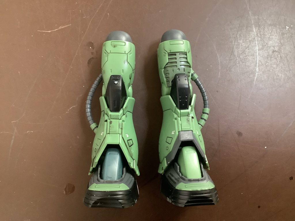 さてさてラストの足です。なんかフレームが剥き出しになってる所を見るとドアン専用って感じがしますね。