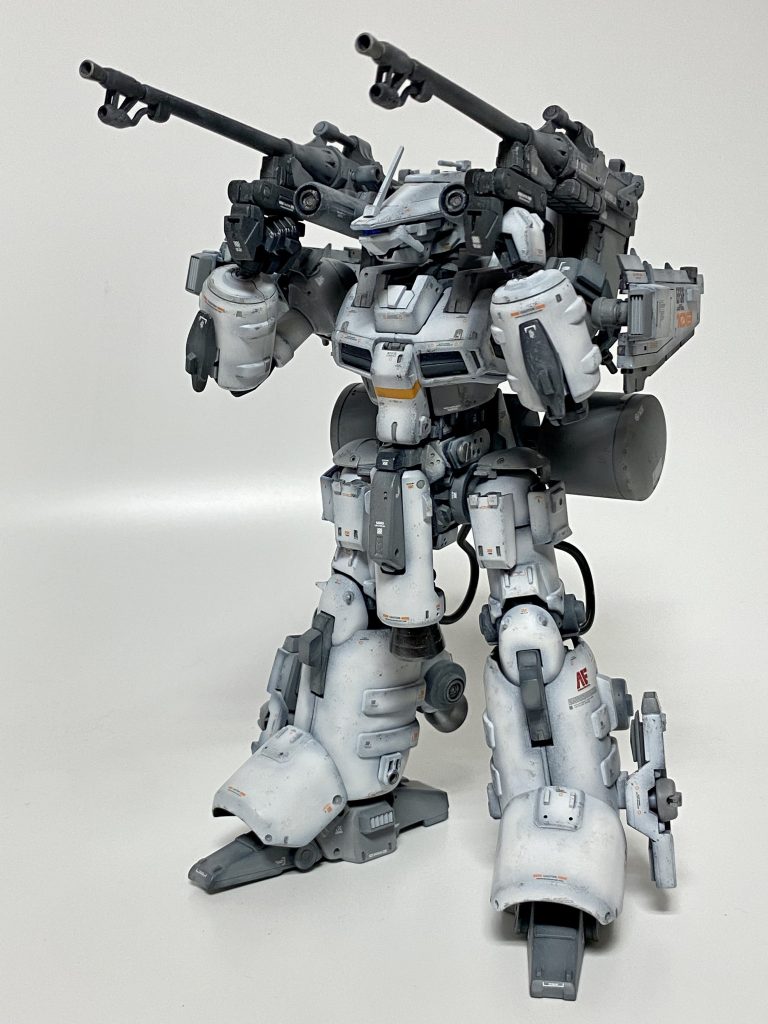 組み上げてエナメル塗料で墨入れチッピング。艶消しトップコート吹いてからアクリルガッシュのグレーを薄く溶いて塗って拭いてを繰り返して、完成です。自分の作品としては今迄に無い感じの仕上がりになりました。これにて解説終了です。御覧頂きありがとうございました!!