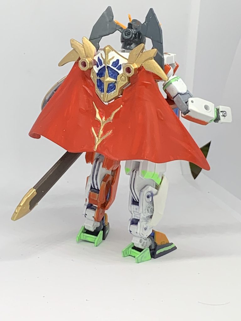 そしていろんなゲームジャンルの装備ができるという設定にしました。こちらはRPGフォーム。モチーフはド○クエ。ナイトストライクのマント、ジャスティスナイトの剣、シエルノヴァのレドーム。アクリジョンマホガニー、モンザレッド、ガンダムマーカーレッドゴールド、ティターンズブルーで塗装。