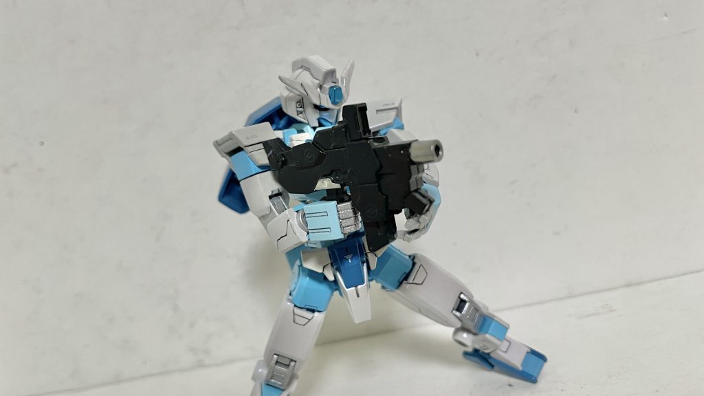 一応武器は装備していて、30mmのマシンガンと