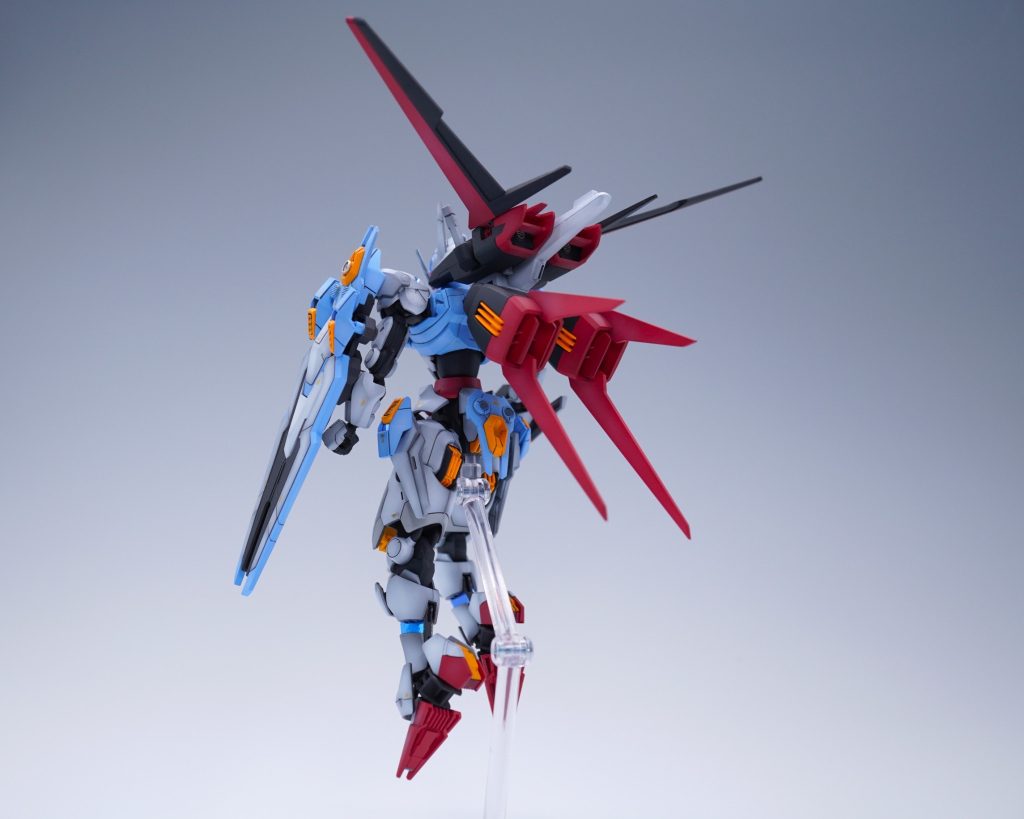 地球連合軍製フライトユニット装備–3枚目/制作者：Take_35