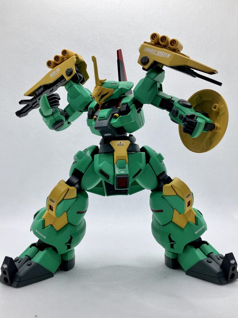 強力なパワー、堅牢な装甲、オールレンジ攻撃も備える破格の性能