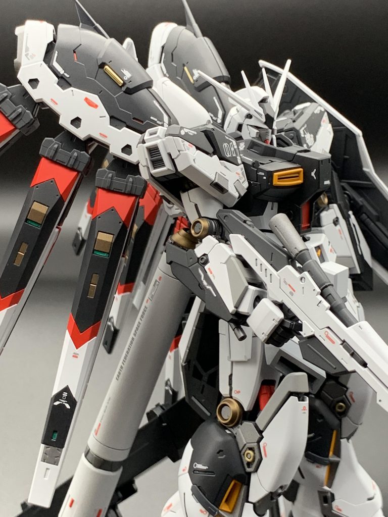 RG Hi-νガンダム–5枚目/制作者：まこ吉