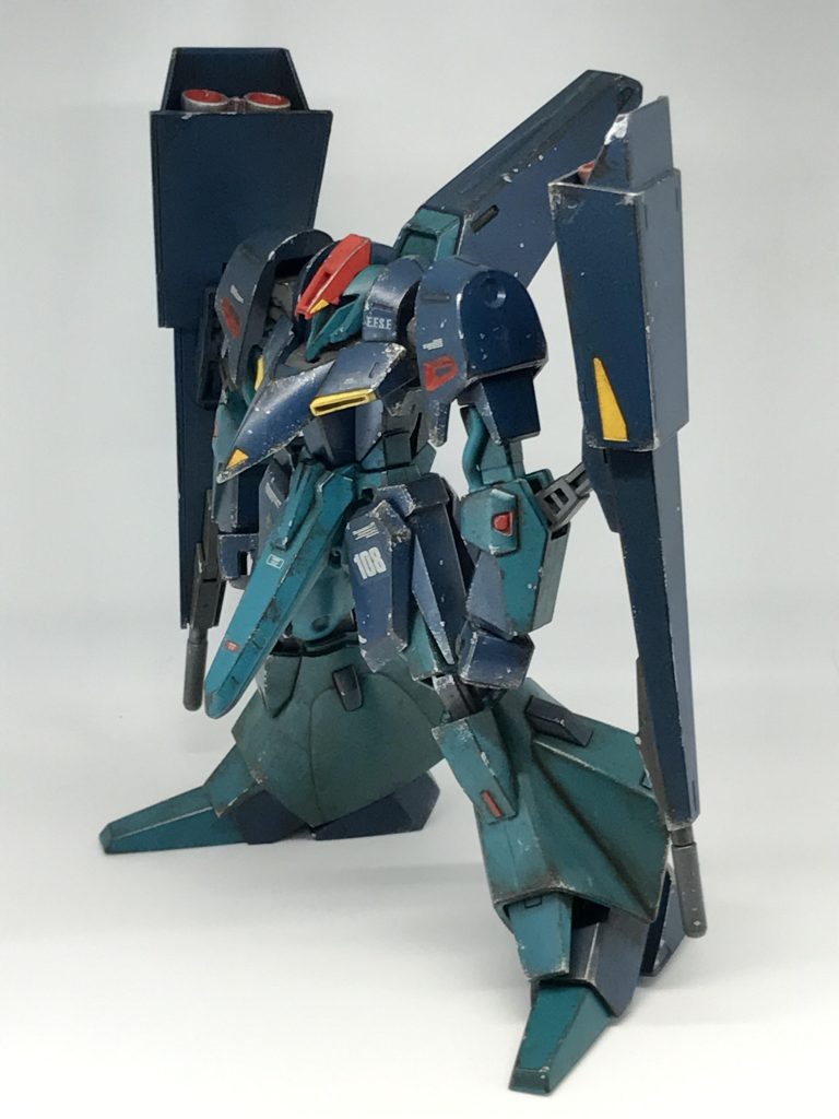 よくコメントで過去作いくつあるの?とコメント頂きますが…数えた事ないですが…ウェザリングさえしてないのも含めれば…たくさんあります🙄作ってない期間もありましたが、かれこれガンプラ復帰して6年以上?はたちますからねぇ…モデラーの腕はいまだビギナーですが…😱