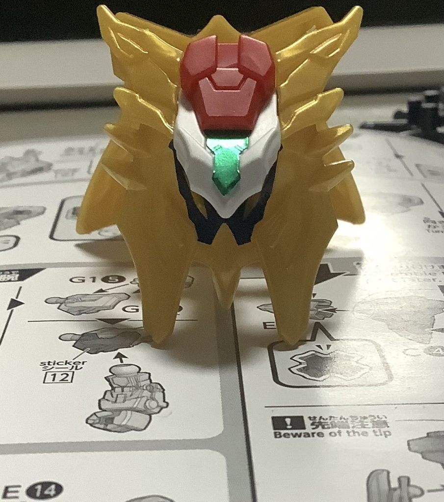 こちらは腰の部分です。なんてかっこいいんだ!遠目に見たらライオンの顔ですね。